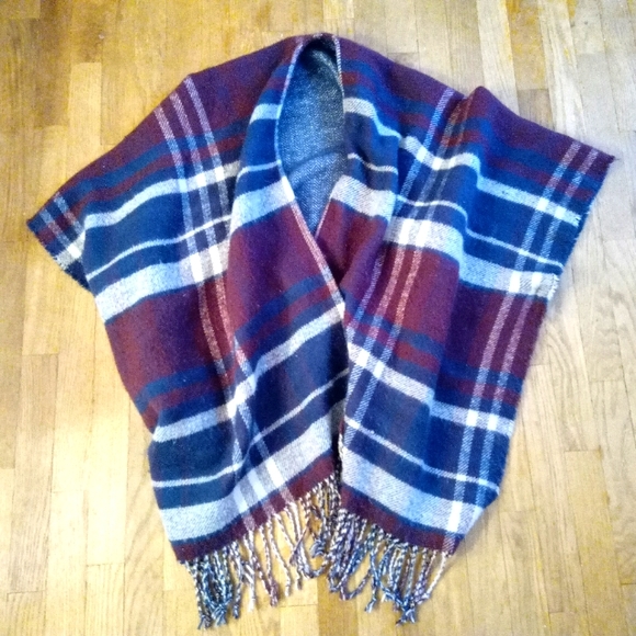 PONCHO - Plaid Soft Blanket Poncho in Red, White, and Blue with Tassles - Picture 9 of 9